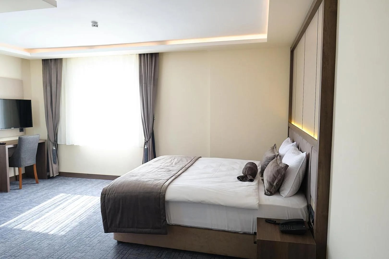Doppelzimmer (3. OG) im Morgenlicht